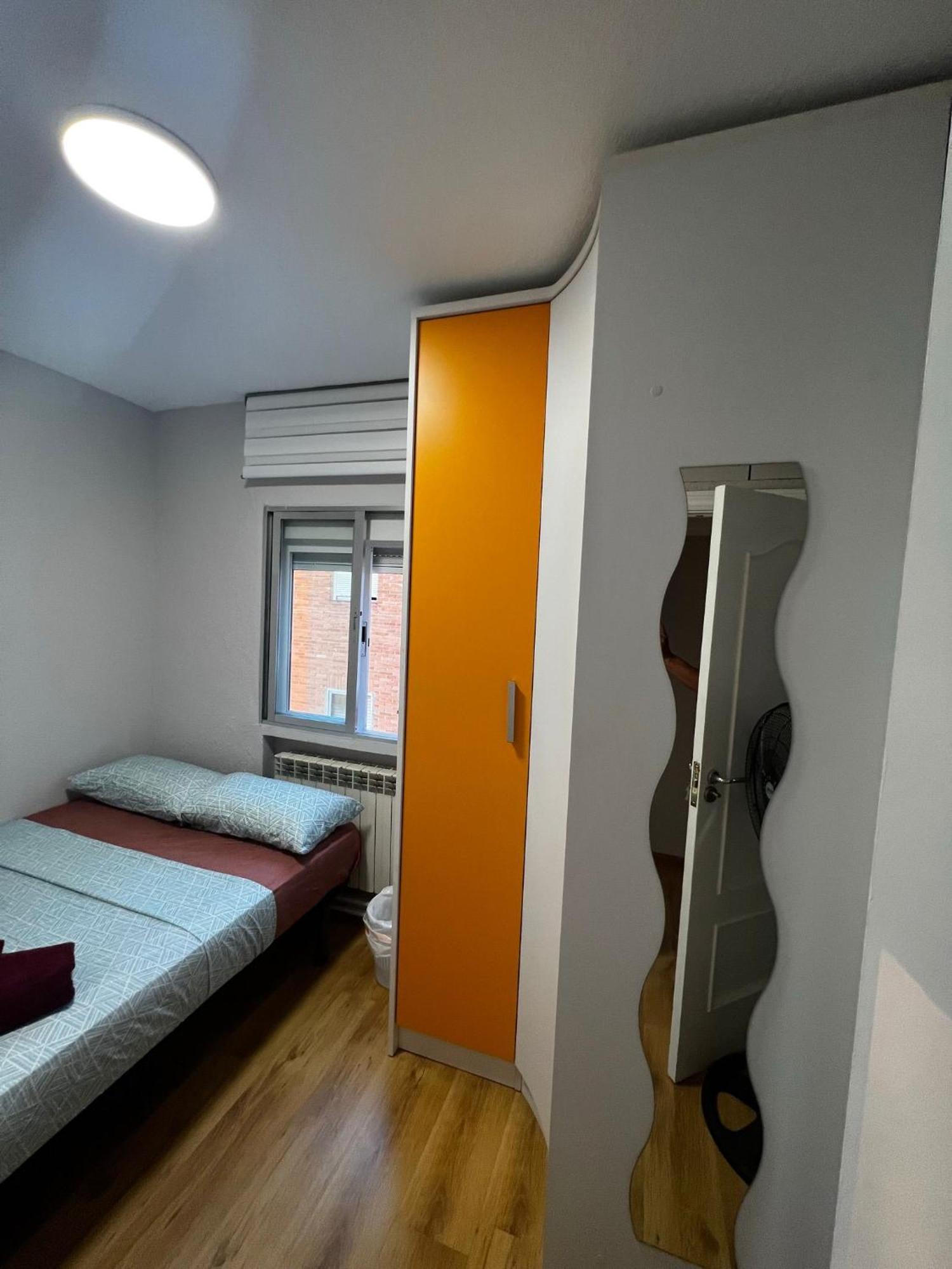 Bed Vallecas Hotel Madri Exterior foto